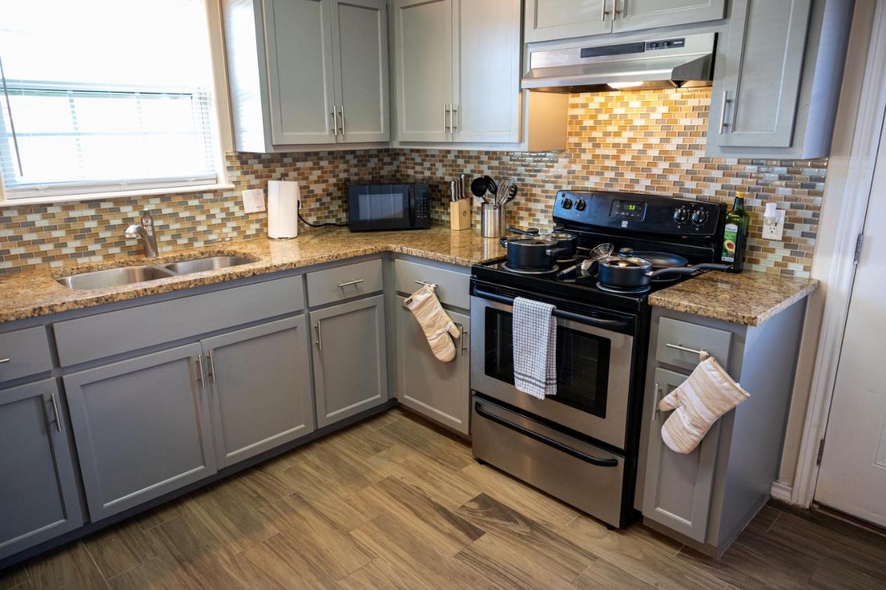Fabulous King Size Bed In A Gated Neighborhood! Apartment Edinburg Exterior foto