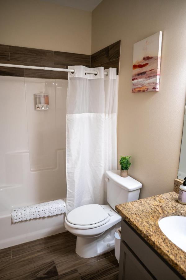 Fabulous King Size Bed In A Gated Neighborhood! Apartment Edinburg Exterior foto